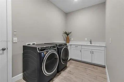 5618 Caserta Court Bradenton FL 34221