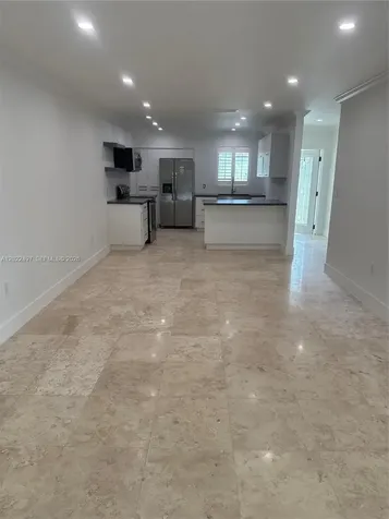 13932 Kendale Lakes Drive Miami FL 33183