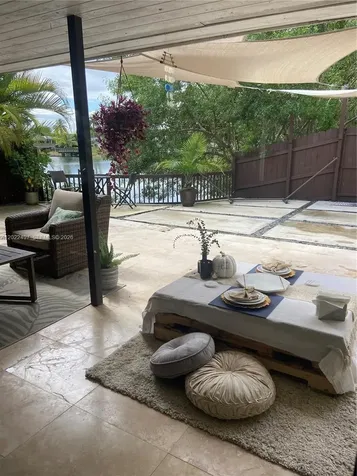 13932 Kendale Lakes Drive Miami FL 33183