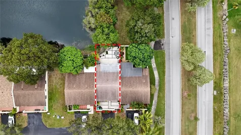 13932 Kendale Lakes Drive Miami FL 33183