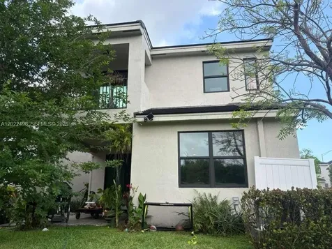 115 NW 36th Avenue Pompano Beach FL 33069