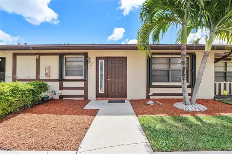 3840 Farragut Street Hollywood FL 33021