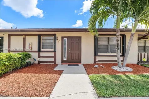 3840 Farragut Street Hollywood FL 33021