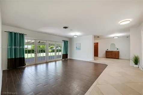 15700 SW 87th Avenue Palmetto Bay FL 33157