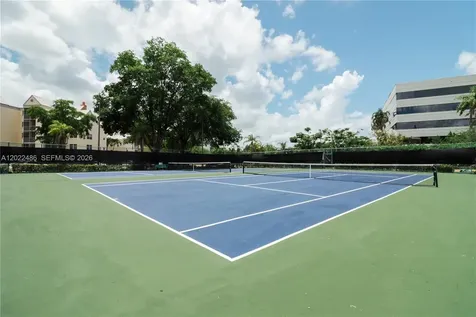 8245 Lake Drive Doral FL 33166