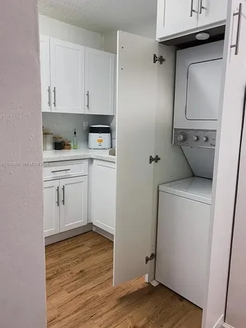 2775 W 52nd Street Hialeah FL 33016