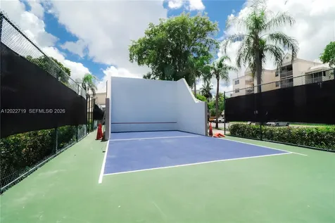 8245 Lake Drive Doral FL 33166