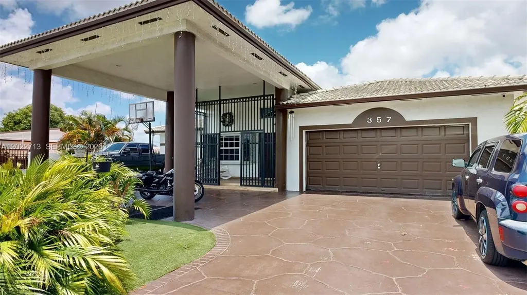 357 W 44th Street Hialeah FL 33012