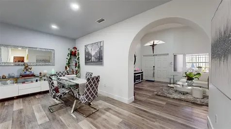 357 W 44th Street Hialeah FL 33012
