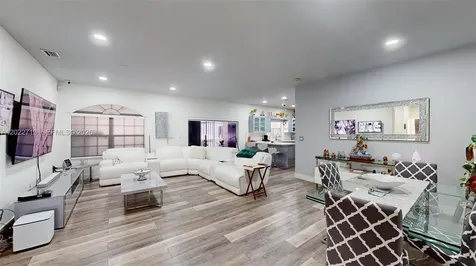 357 W 44th Street Hialeah FL 33012