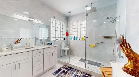 357 W 44th Street Hialeah FL 33012