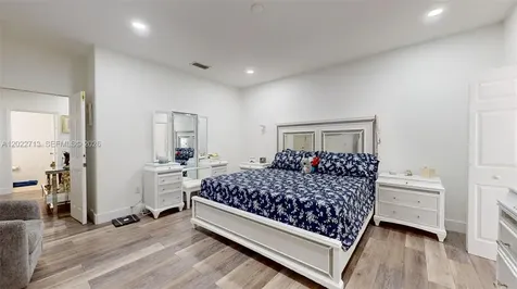 357 W 44th Street Hialeah FL 33012