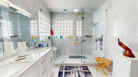 357 W 44th Street Hialeah FL 33012