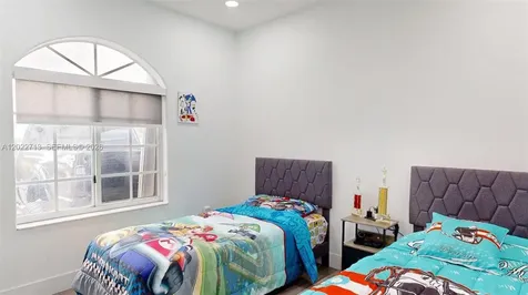 357 W 44th Street Hialeah FL 33012