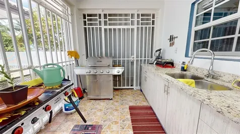 357 W 44th Street Hialeah FL 33012