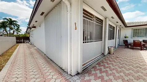 357 W 44th Street Hialeah FL 33012