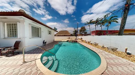 357 W 44th Street Hialeah FL 33012