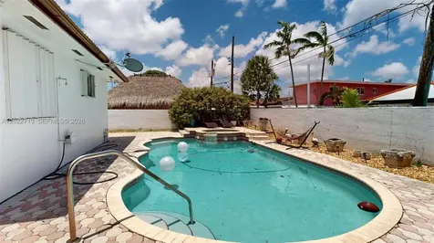 357 W 44th Street Hialeah FL 33012