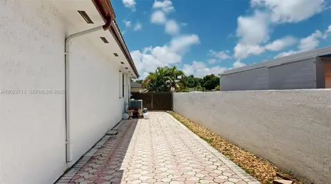 357 W 44th Street Hialeah FL 33012