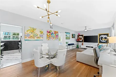 1925 Washington Avenue Miami Beach FL 33139