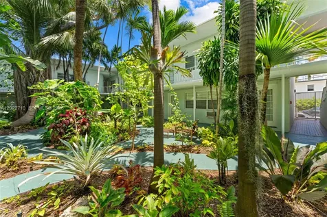 1925 Washington Avenue Miami Beach FL 33139