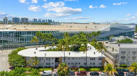 1925 Washington Avenue Miami Beach FL 33139