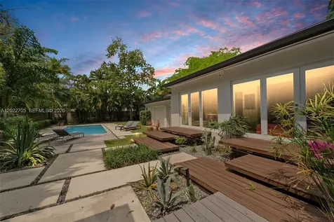 5800 SW 50th Terrace Miami FL 33155