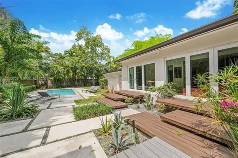 5800 SW 50th Terrace Miami FL 33155