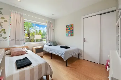 5800 SW 50th Terrace Miami FL 33155