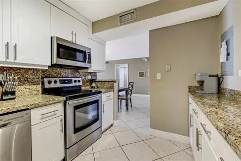 6039 Collins Avenue Miami Beach FL 33140