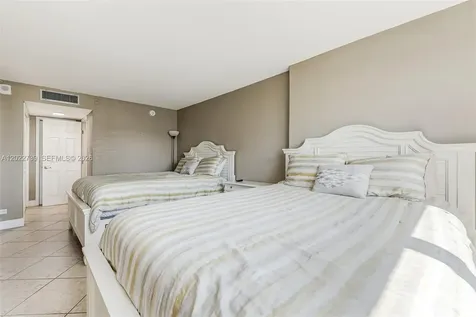 6039 Collins Avenue Miami Beach FL 33140