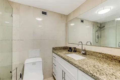 6039 Collins Avenue Miami Beach FL 33140