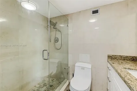 6039 Collins Avenue Miami Beach FL 33140