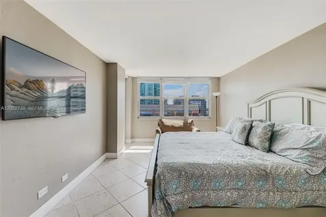 6039 Collins Avenue Miami Beach FL 33140