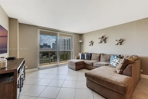 6039 Collins Avenue Miami Beach FL 33140