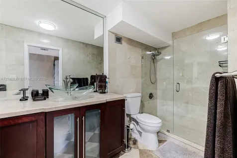 6039 Collins Avenue Miami Beach FL 33140