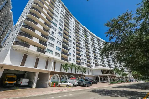 6039 Collins Avenue Miami Beach FL 33140
