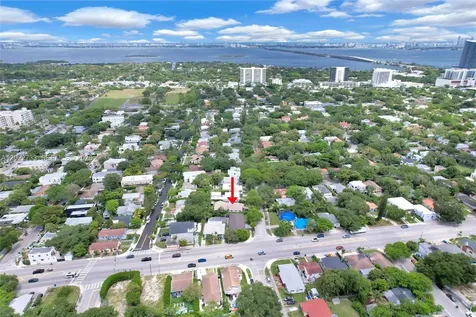 21 NE 48th Street Miami FL 33137