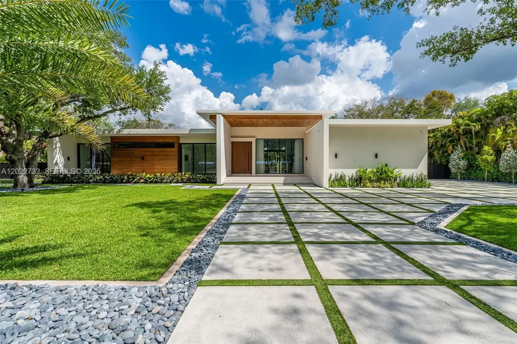 7825 SW 128th Street Pinecrest FL 33156