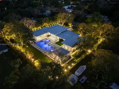 7825 SW 128th Street Pinecrest FL 33156