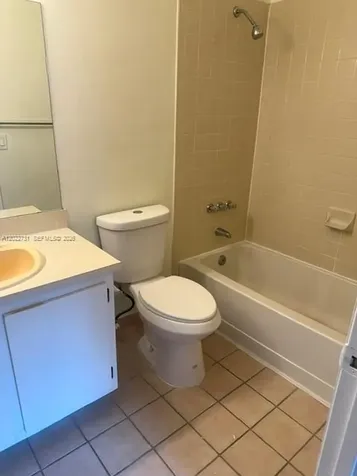 9475 Palm Creek N Pembroke Pines FL 33025