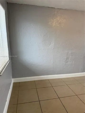 Miami FL 33136