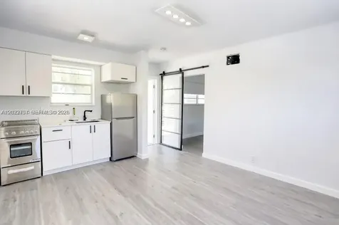 324 Washington Avenue Miami Beach FL 33139