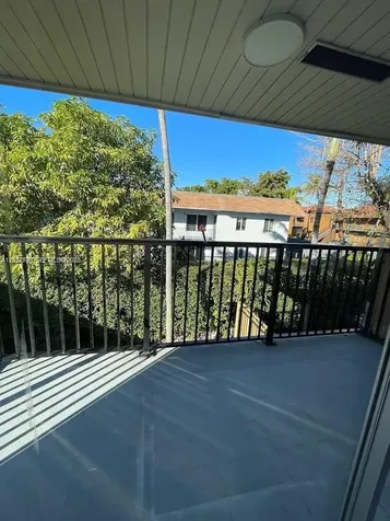 4271 NW 11th Street Miami FL 33126