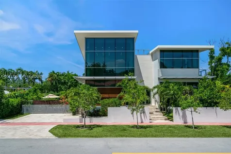 1201 W 47th Street Miami Beach FL 33140