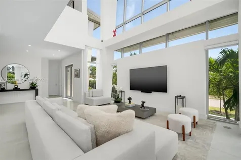 1201 W 47th Street Miami Beach FL 33140