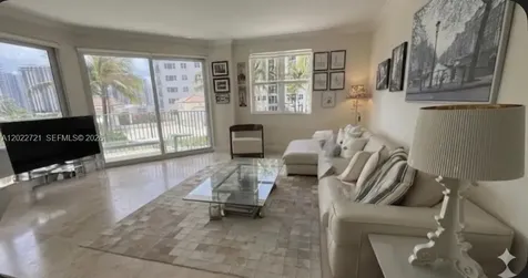 20000 E Country Club Drive Aventura FL 33180
