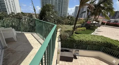 20000 E Country Club Drive Aventura FL 33180