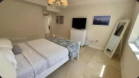 20000 E Country Club Drive Aventura FL 33180