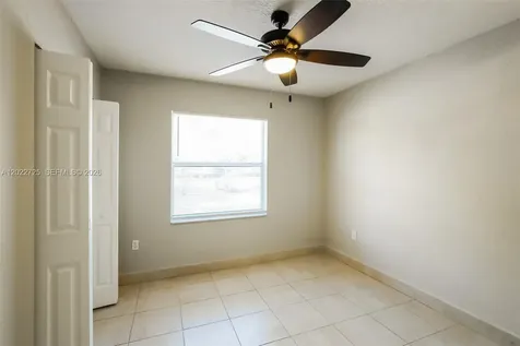 19420 NW 32nd Avenue Miami Gardens FL 33056